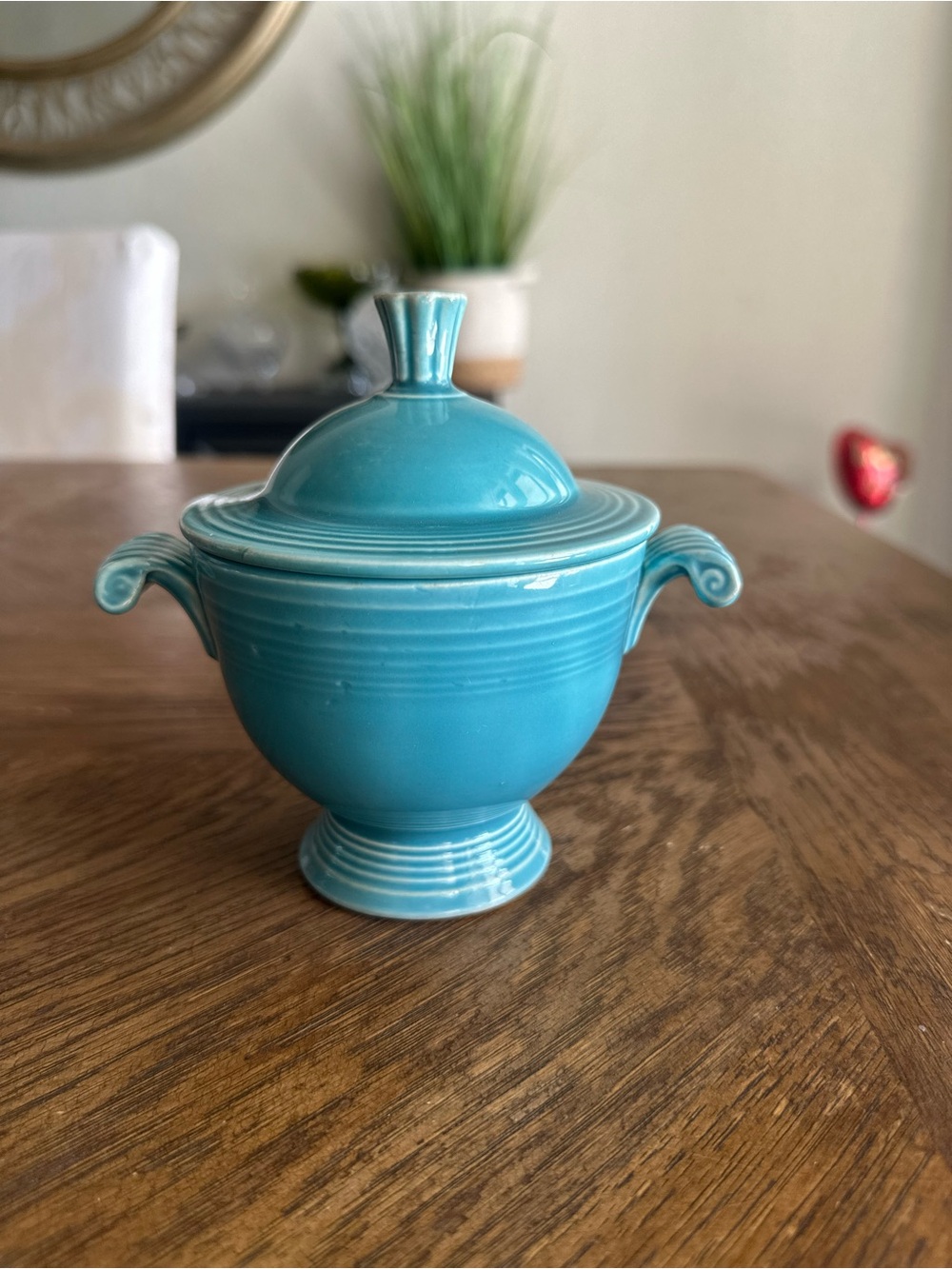 Vintage Homer Laughlin
FIESTA
Sugar Bowl